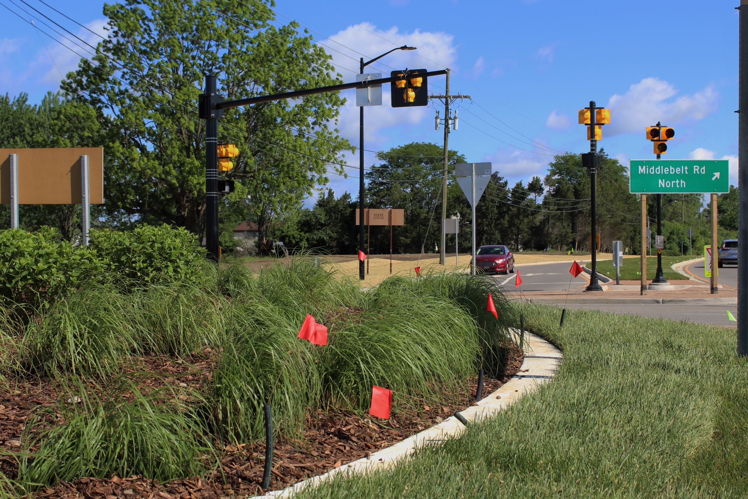 Maple and Middlebelt Road image of the roundabout looking north