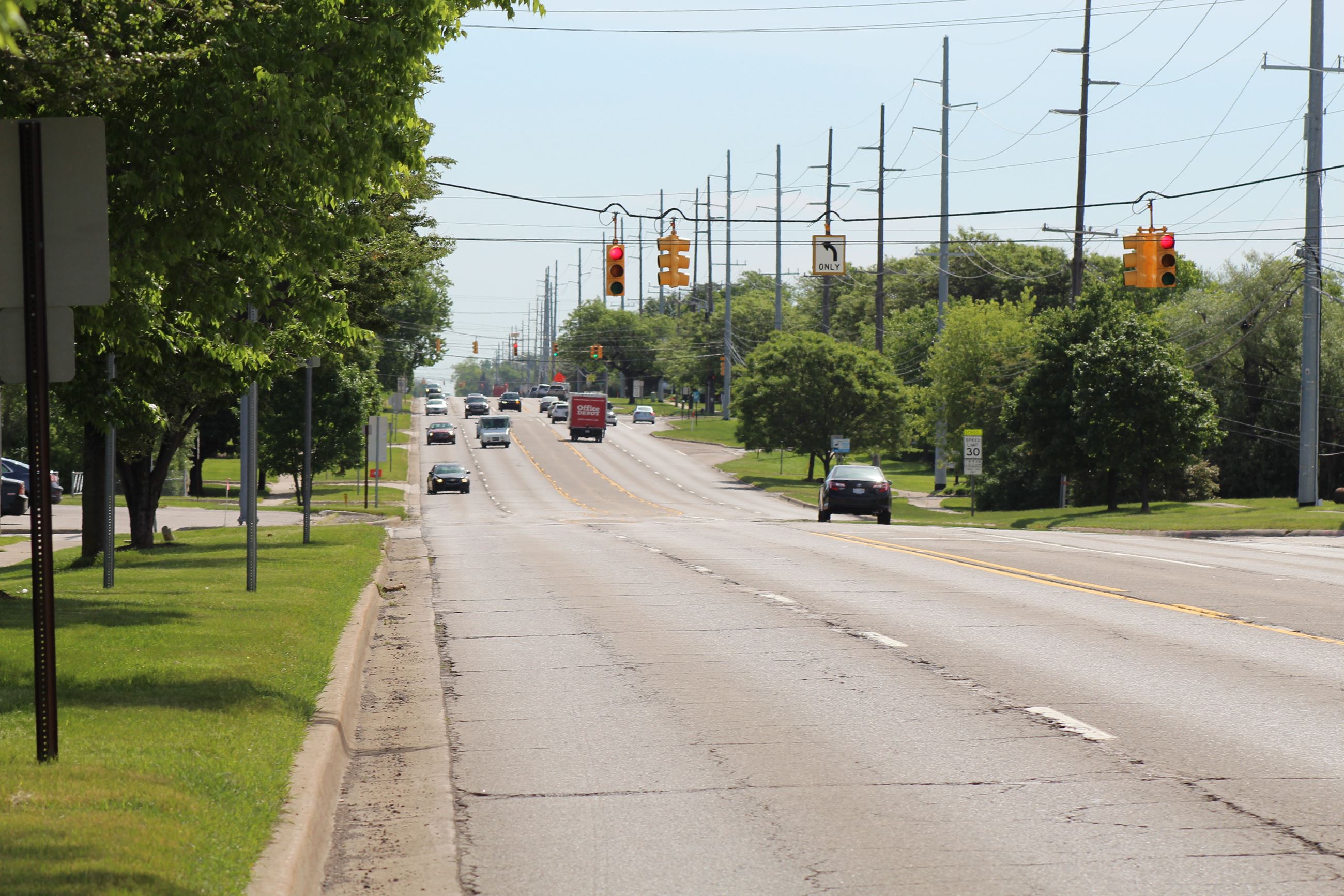 12 Mile Road between Orchard Lake Road and Farmington Road pre-construction